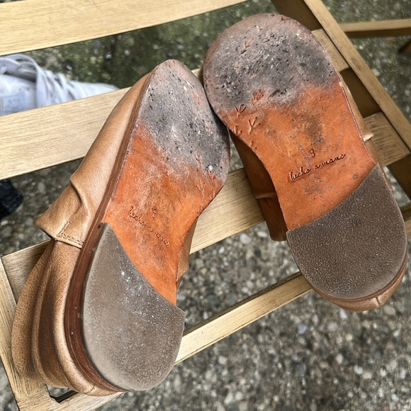 Beek Puffin by Two Birds UNISEX Tan Leather Slip-On Booties Shoes - Picture 7 of 13